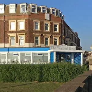 The Waldorf - Near Pleasure & Sandcastle Hotel